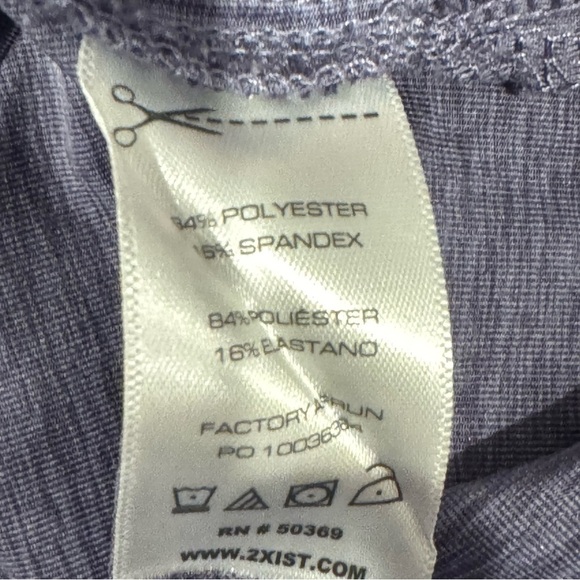 2xist Men's Performance Blue Quarter-Zip Lightweight Sweatshirt - Picture 4 of 5